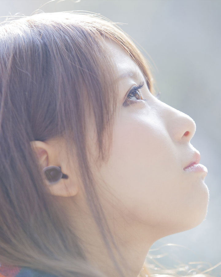 EARPHONES04